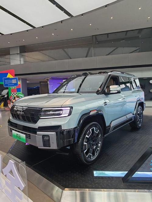 惠州284比亚迪方程豹硬派越野的爆款，英菲尼迪35周年与你共成长